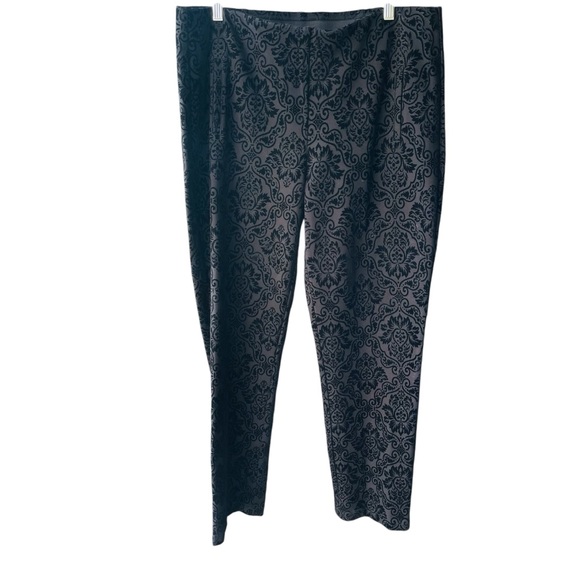 Chico's Pants - Chicos Elegant Black Patterned Women's Pants